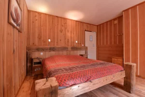 Chambre d'hote kruth bois lit bois massif